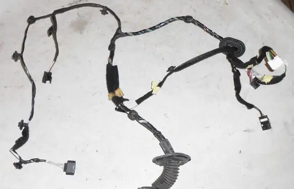 Renault Clio IV Front door wiring loom 241248491R