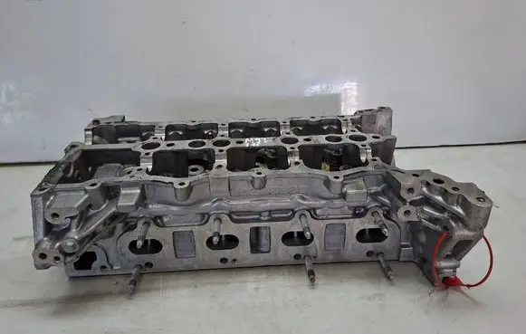 Renault Master III Engine head S27647069 110422750R