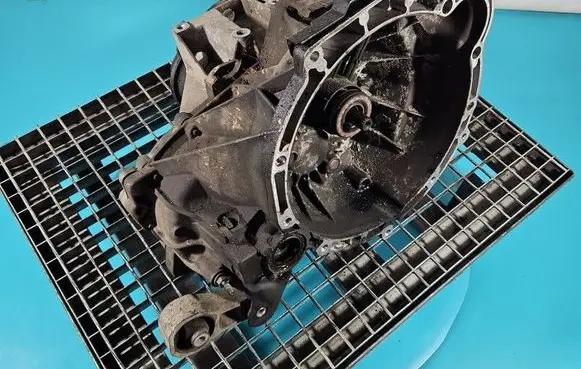 Ford Fiesta Manual 5 speed gearbox 8A6R7002CA IMPRK1548622