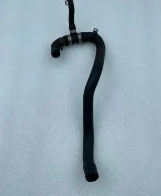 Mercedes-Benz GLS X166 Engine coolant pipe/hose A1668304996