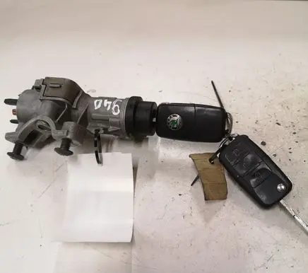 Skoda Superb B5 (3U) Ignition lock 4B0905851