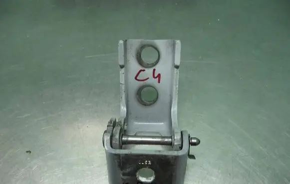 Citroen C4 II Front door lower hinge 