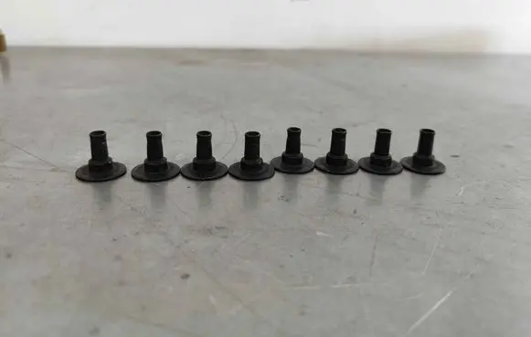Nuts/bolts