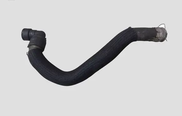 Volkswagen Golf V Engine coolant pipe/hose