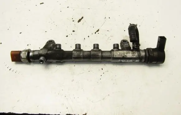 Audi Q3 8U Fuel main line pipe 03L130089J