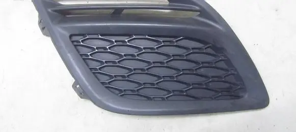 Front bumper lower grill