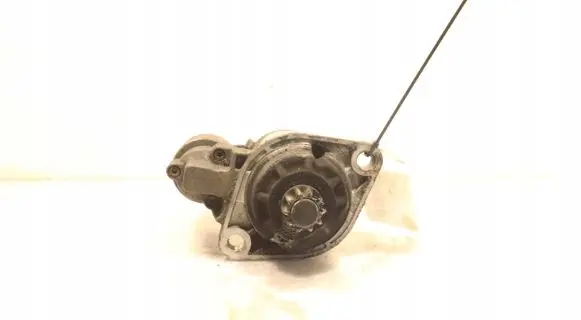 Volkswagen PASSAT B6 Starter motor 1005831320