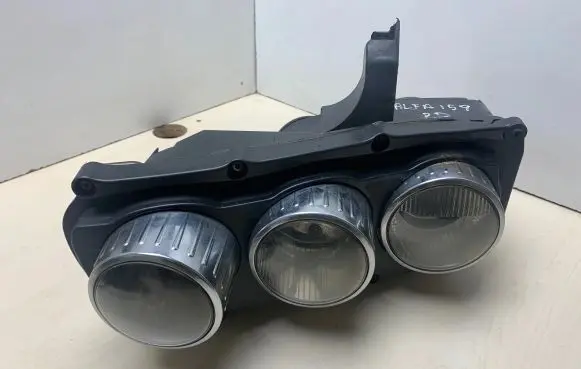 Alfa Romeo 159 Headlight/headlamp 60682088 27J5T1