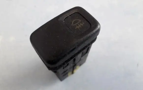 Fog light switch