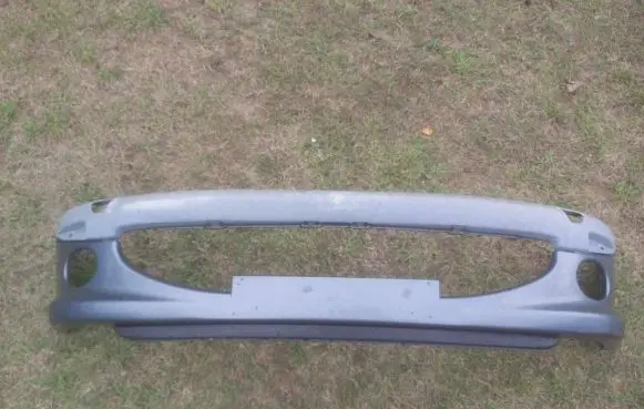 Peugeot 206 Front bumper 9630684077