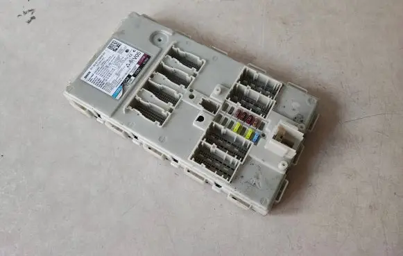 BMW 5 G30 G31 Comfort/convenience module 8715808