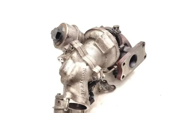 Mazda 6 Turbo SH01-13700 810356-0001
