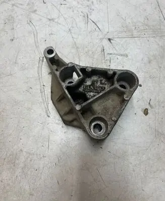 Dacia Logan VAN Engine mount bracket 8200728479