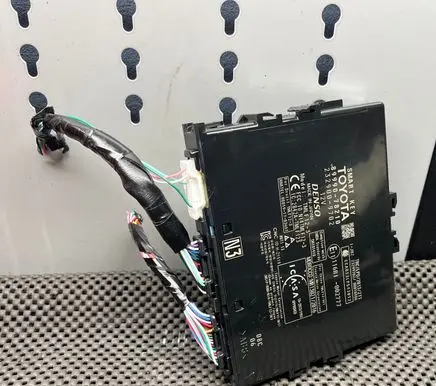 Keyless (KESSY) go control unit/module