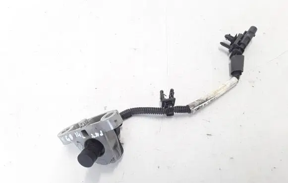 Volvo V60 Crankshaft position sensor 31303937