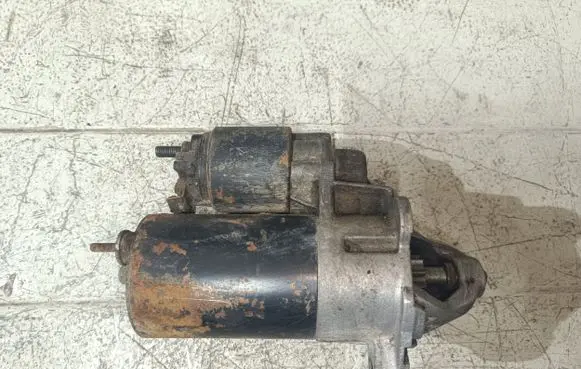 Audi A4 S4 B5 8D Starter motor