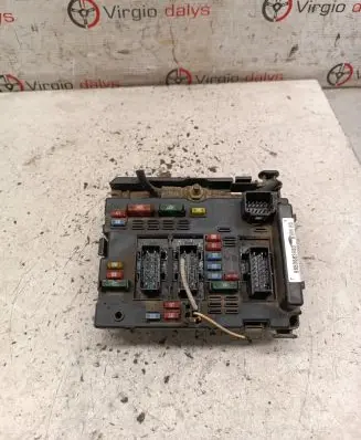 Peugeot 307 Fuse module 9650663880 42414290