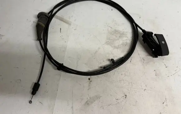 Dodge Challenger Engine bonnet/hood lock release cable 68185112AB