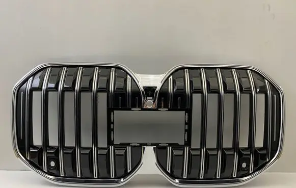 BMW 7 G70 Front bumper upper radiator grill 89252002