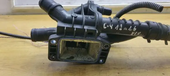 Citroen C4 II Thermostat/thermostat housing 9684588980