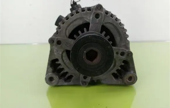 Ford C-MAX I Generator/alternator 3M5T10300280