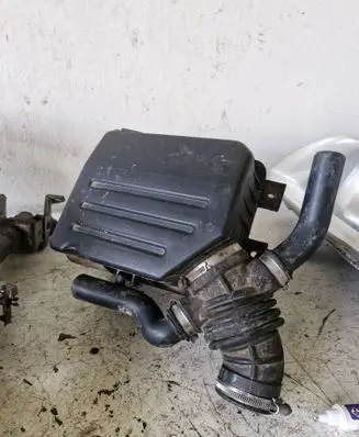 Chevrolet Kalos Air filter box