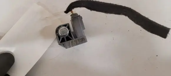 Citroen DS3 Airbag deployment crash/impact sensor