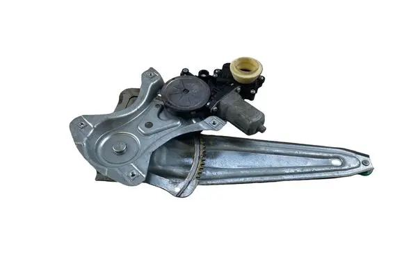 Toyota Auris E180 Front door window regulator motor 8570102010