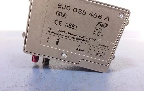 Audi A8 S8 D4 4H Aerial antenna amplifier 8J0035456A