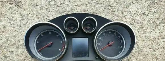 Opel Insignia A Speedometer (instrument cluster) 22783074