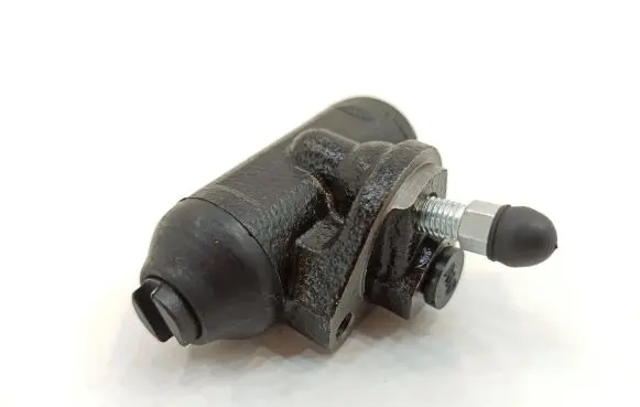 Aixam Crossover Rear brake cylinder 641BF024