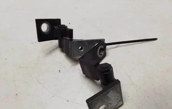 Rear door hinge set