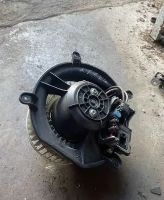Mercedes-Benz E W211 Heater blower motor/fan resistor A2308216451 914001047