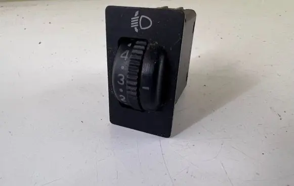 Toyota Avensis T220 Headlight level height control switch 0298