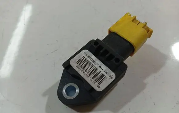 Mercedes-Benz B W245 Airbag deployment crash/impact sensor A1698202226