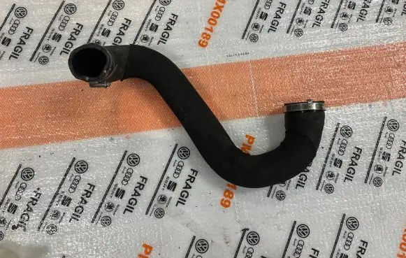Audi A5 Intercooler hose/pipe 8W0145738N