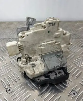 Audi A6 S6 C6 4F Rear door lock 4F0839015A