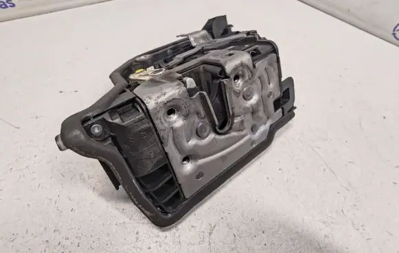 BMW X1 F48 F49 Front door lock 7281931 51217281931