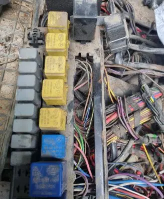 Mercedes-Benz Sprinter W901 W902 W903 W904 Fuse module