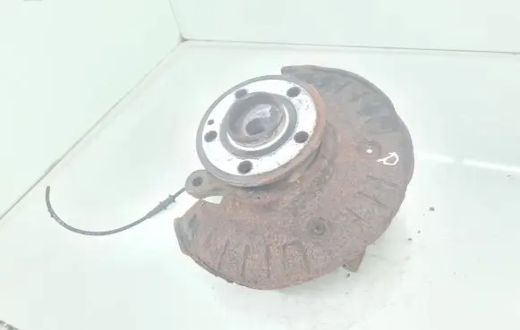 Mercedes-Benz Vito Viano W639 Front wheel hub spindle knuckle