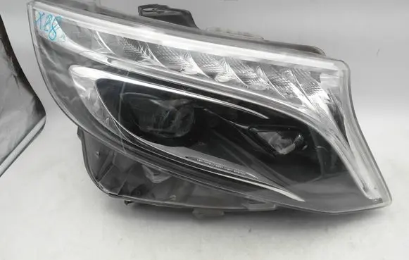 Mercedes-Benz Vito Viano W447 Headlight/headlamp A4479069800 00004168 1EX01128446