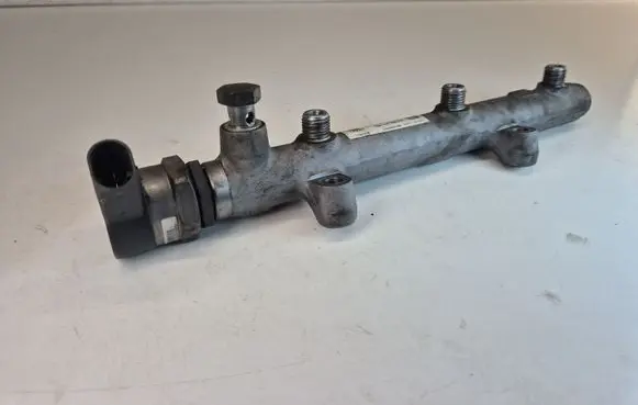 Audi Q7 4L Fuel main line pipe 059130090AH 100000168 057130764H