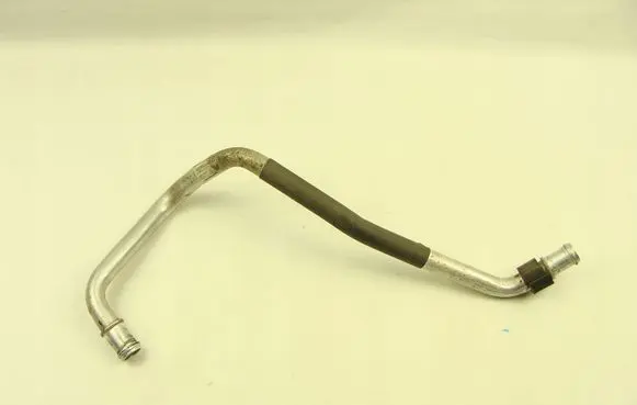 Volkswagen Touareg II Engine coolant pipe/hose 7P0819926B