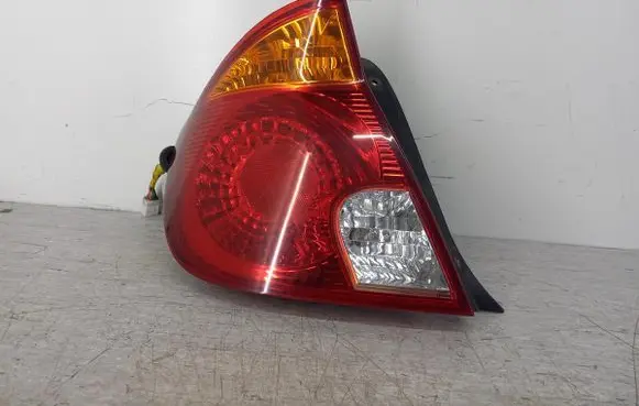 Hyundai Accent Rear/tail lights 92401257