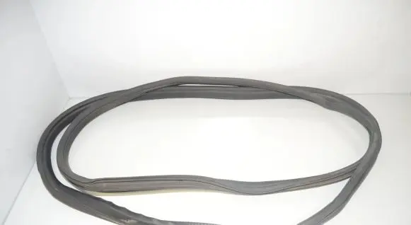 BMW i3 Rubber seal front coupe door 7361018 51767361018