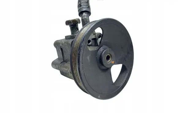 Nissan Primera Power steering pump