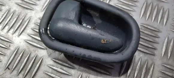KIA Sportage Rear door interior handle