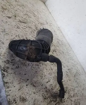 Audi A4 S4 B7 8E 8H Air intake duct part