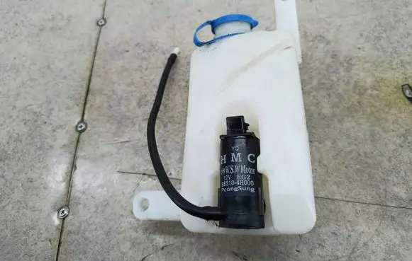 Hyundai H-1, Starex, Satellite Windshield washer fluid reservoir/tank 989104H000