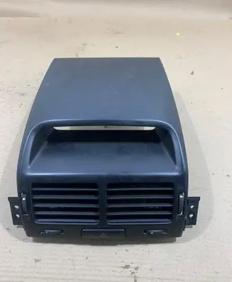 Suzuki Grand Vitara II Dash center air vent grill 7361064j0
